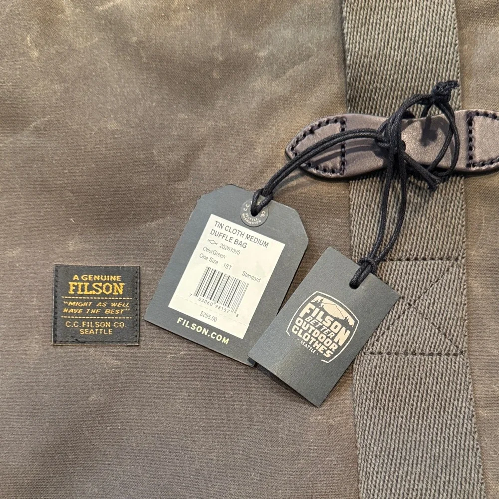 NWT Filson Tin Cloth Medium Duffle - Otter Green - weather resistant